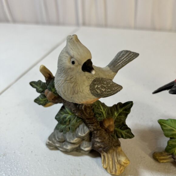 Tanager Titmouse And Grosbeak  Porcelain Songbirds Figurines - Picture 2 of 7